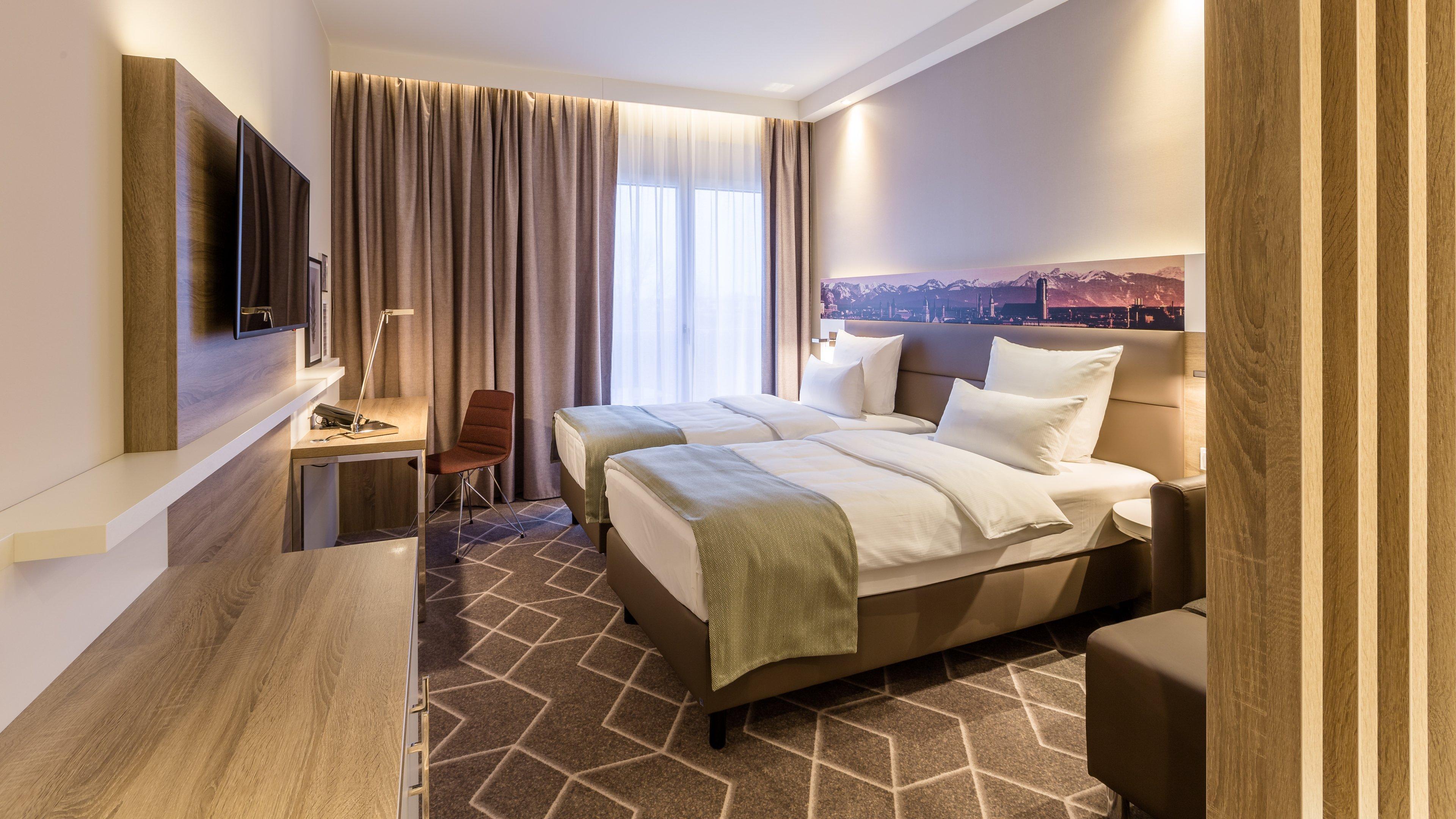 Hotel - East