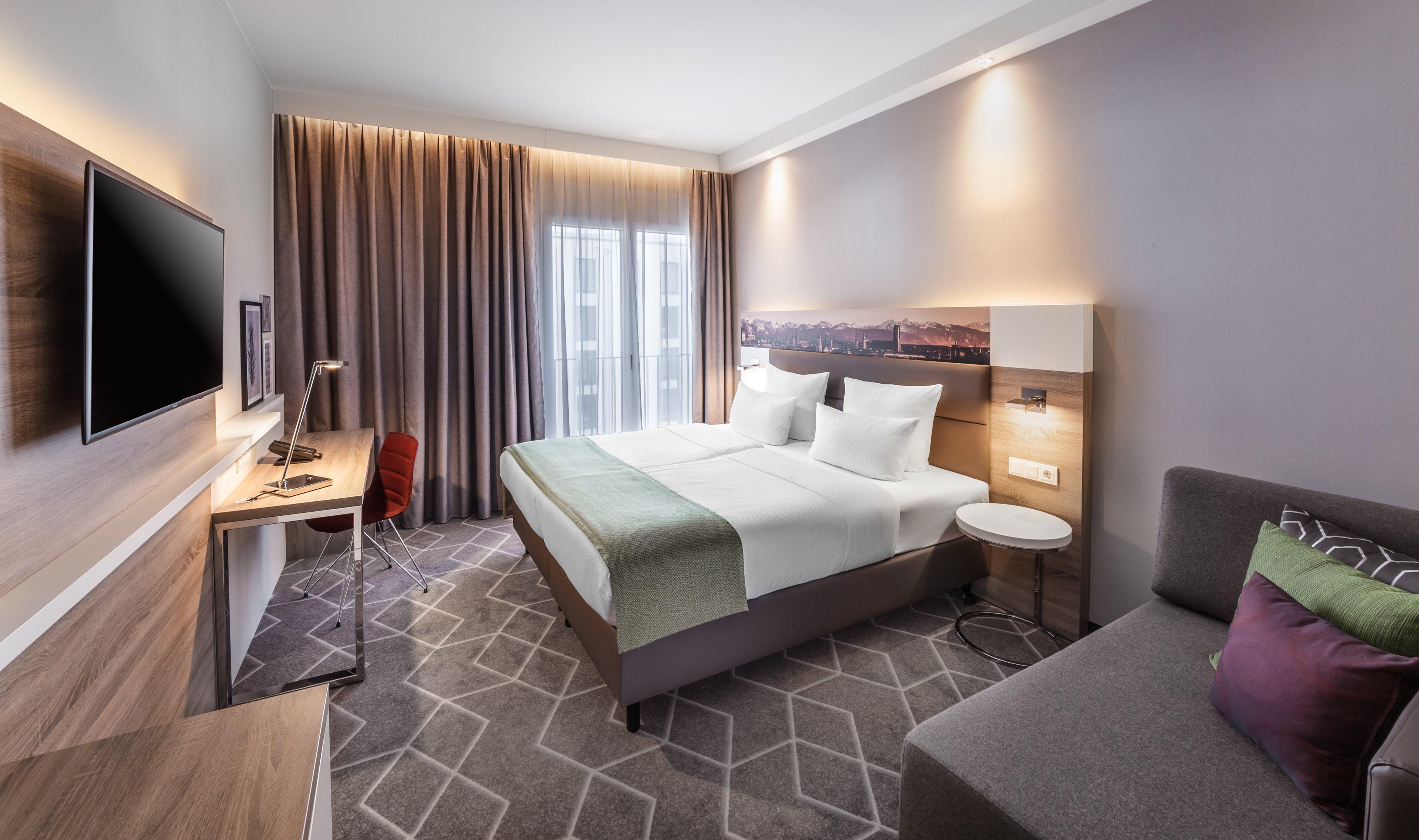 Hotel - East