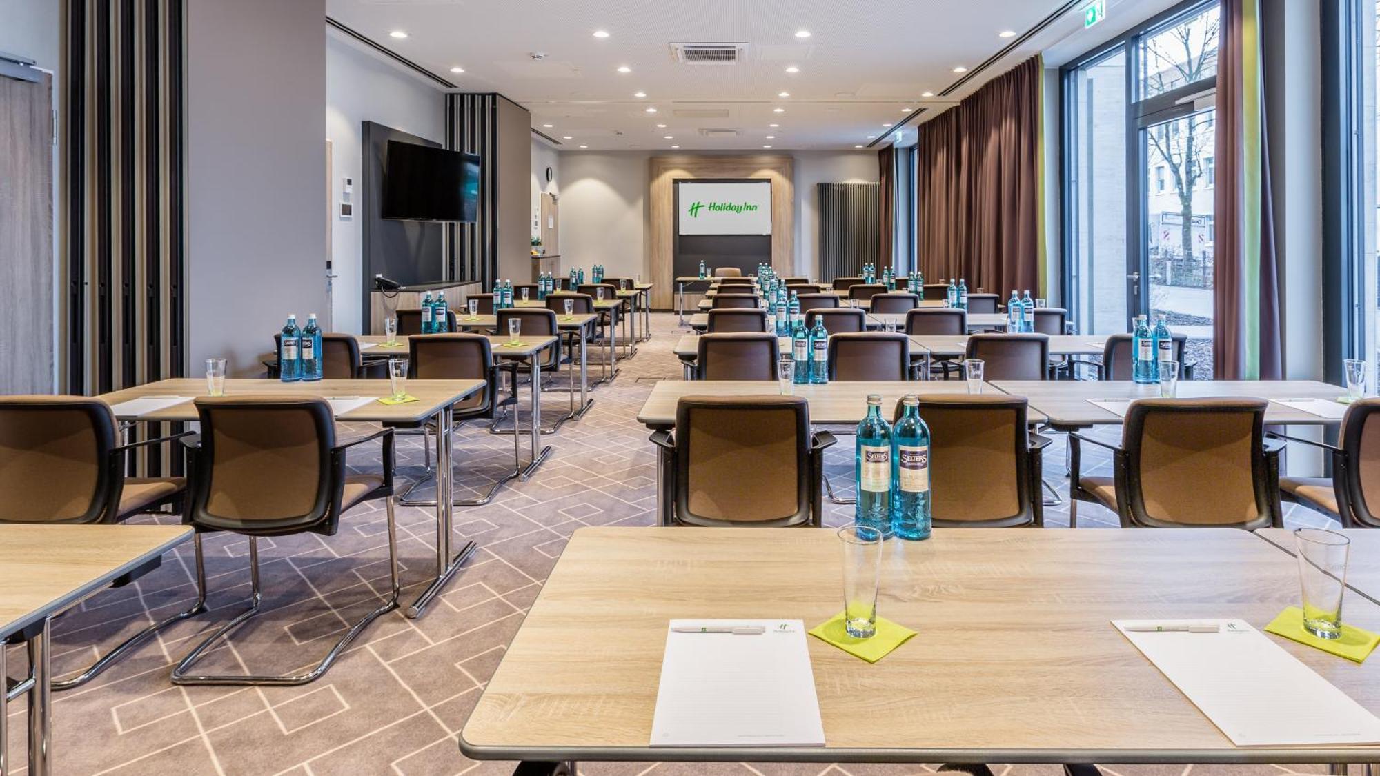 - East, An Ihg Отель